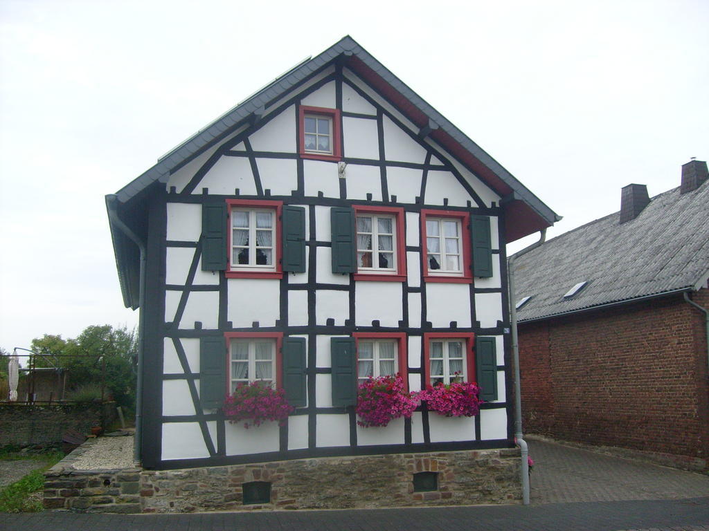 Ferienwohnung Duerbaum Шляйден Номер фото